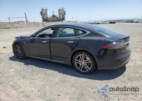 2013 Tesla Model S from USA, damaged, VIN 5YJSA1DN7DFP07718